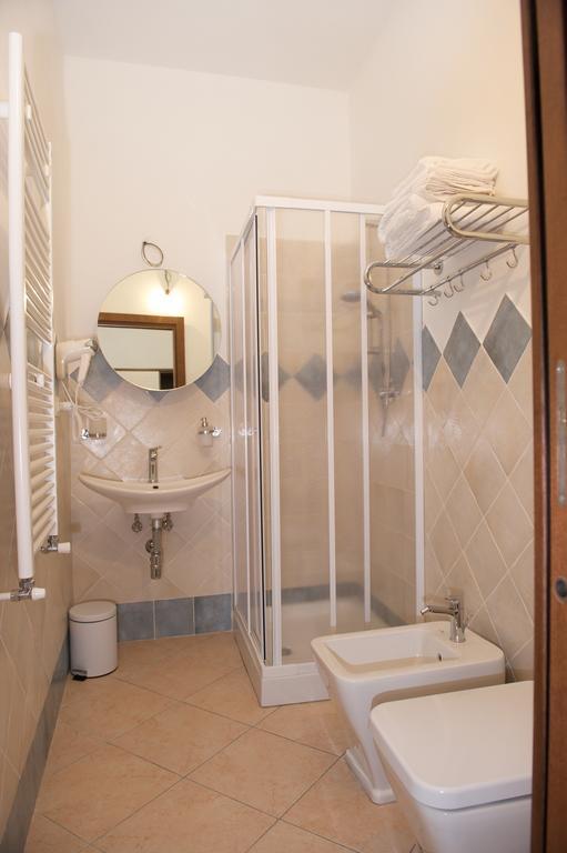 Domo - Guest-House Il Nespolo Fiorito Bed and Breakfast Orosei Exteriör bild